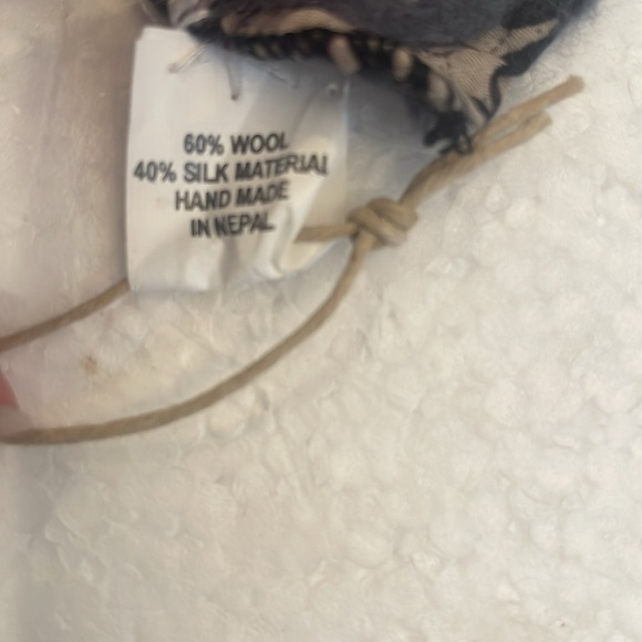 Kooloo nwts scarf Handmade wearable art to wear meringue wool silk black gray - Picture 8 of 8